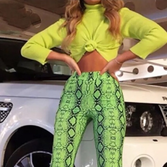 Gissellita Bonita Pants - New Neon Green Snake Print Pants Size:M